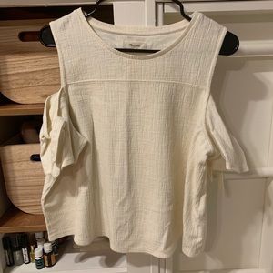 Madewell Women’s exposed shoulder top